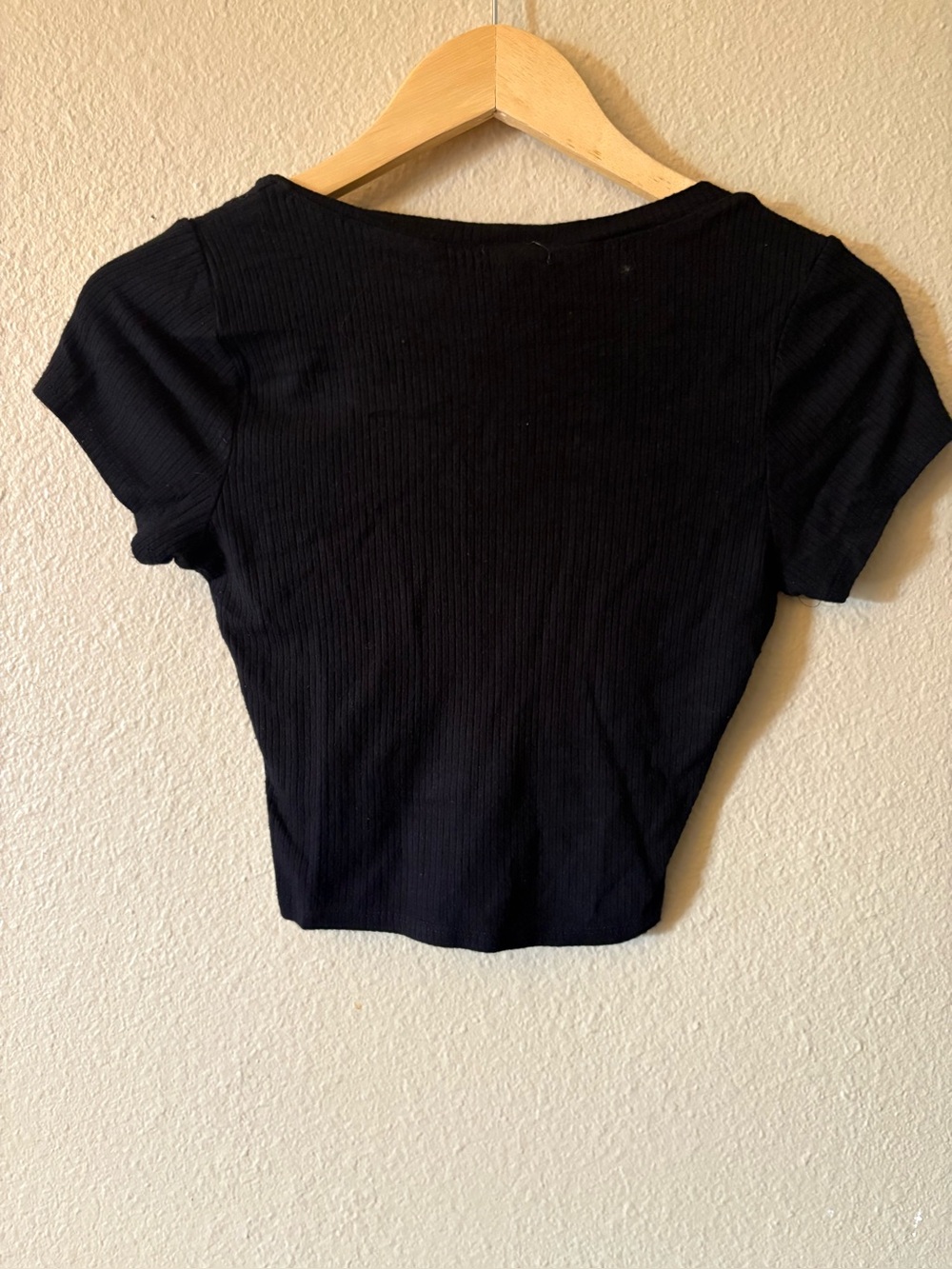 Bozzolo Black Ribbed Crop Top Small V Neck Short Sleeve Stretch - Picture 3 of 5